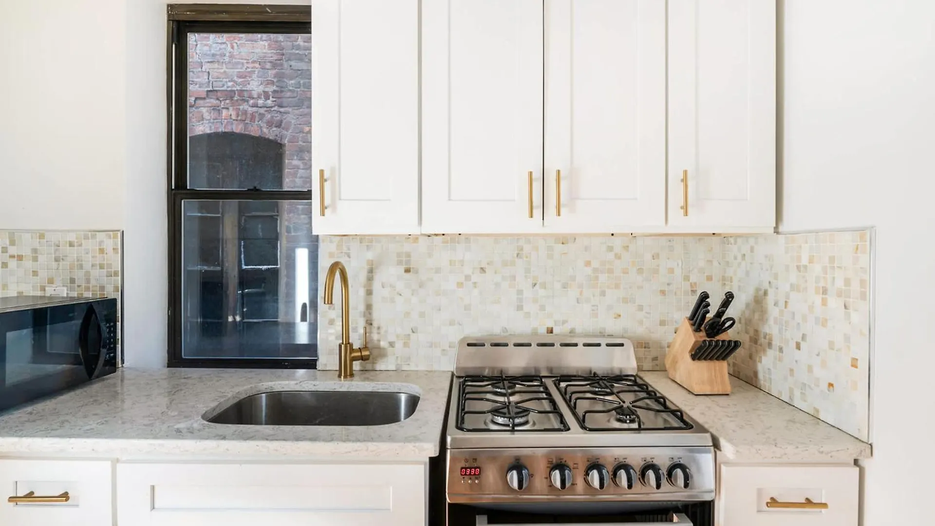 454-4R New 2Br Prime Midtown Best Value Sleeps 5 New York ABD